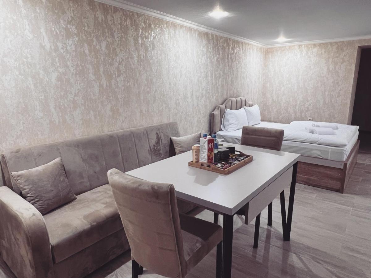Gardenia Apartamento Tskaltubo Exterior foto
